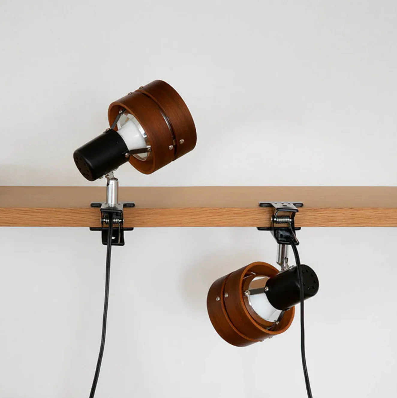 Adjustable Clip Lamp Retro Wooden Metal Desk Spotlight - Image 4