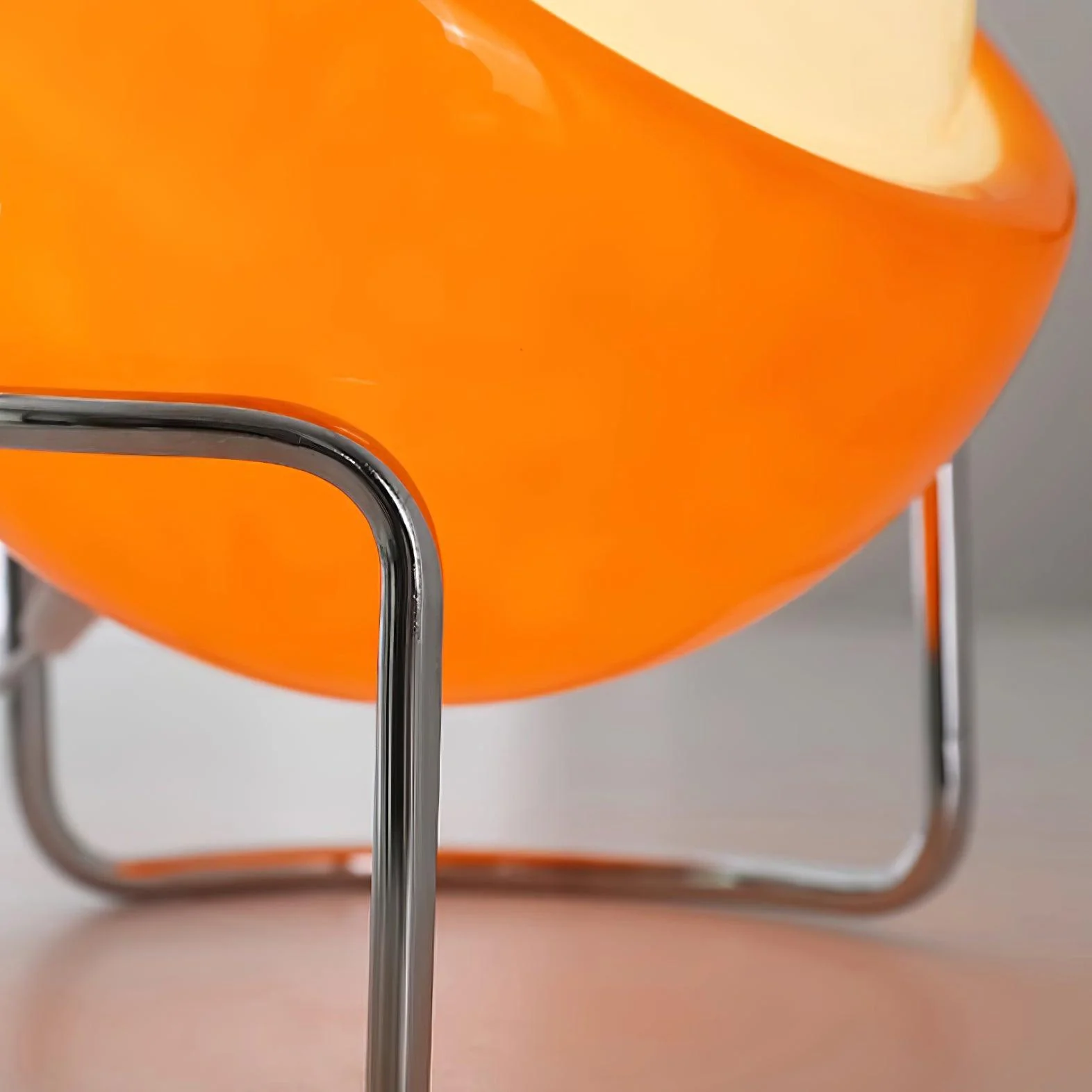 Bauhaus Style Glass-Look Table Lamp with Metal Frame - Image 20