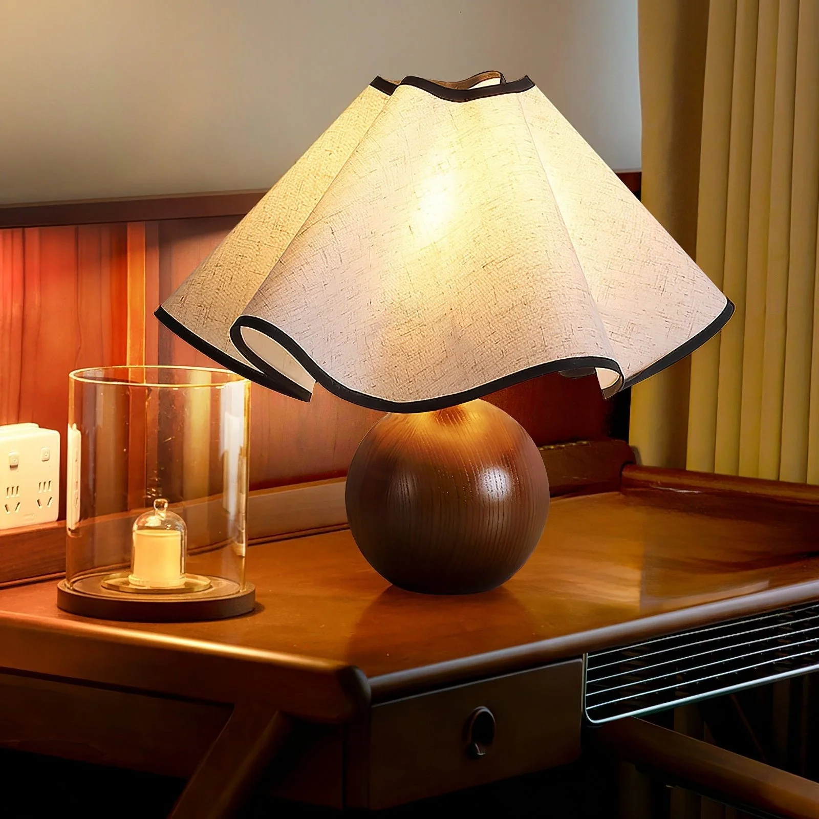 Elegant Wave Shade Table Lamp
