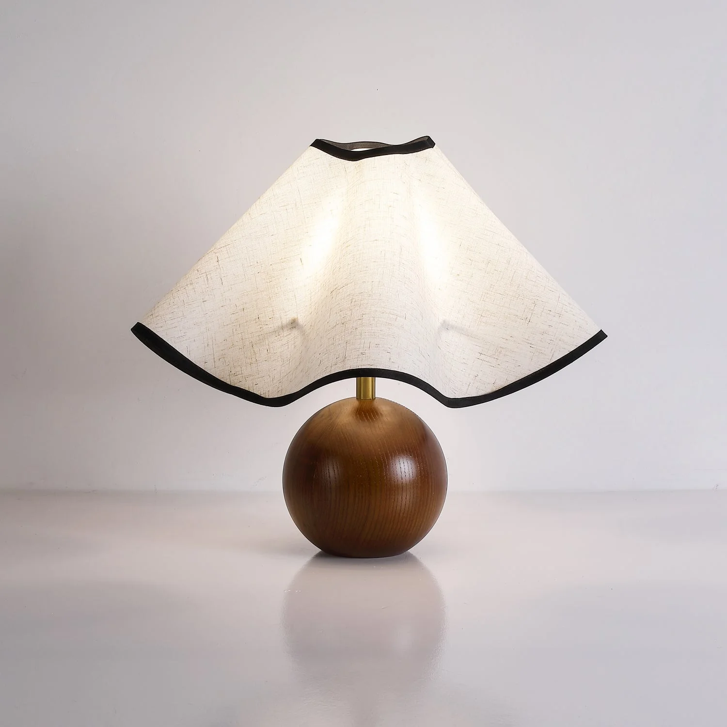 Elegant Wave Shade Table Lamp - Image 13