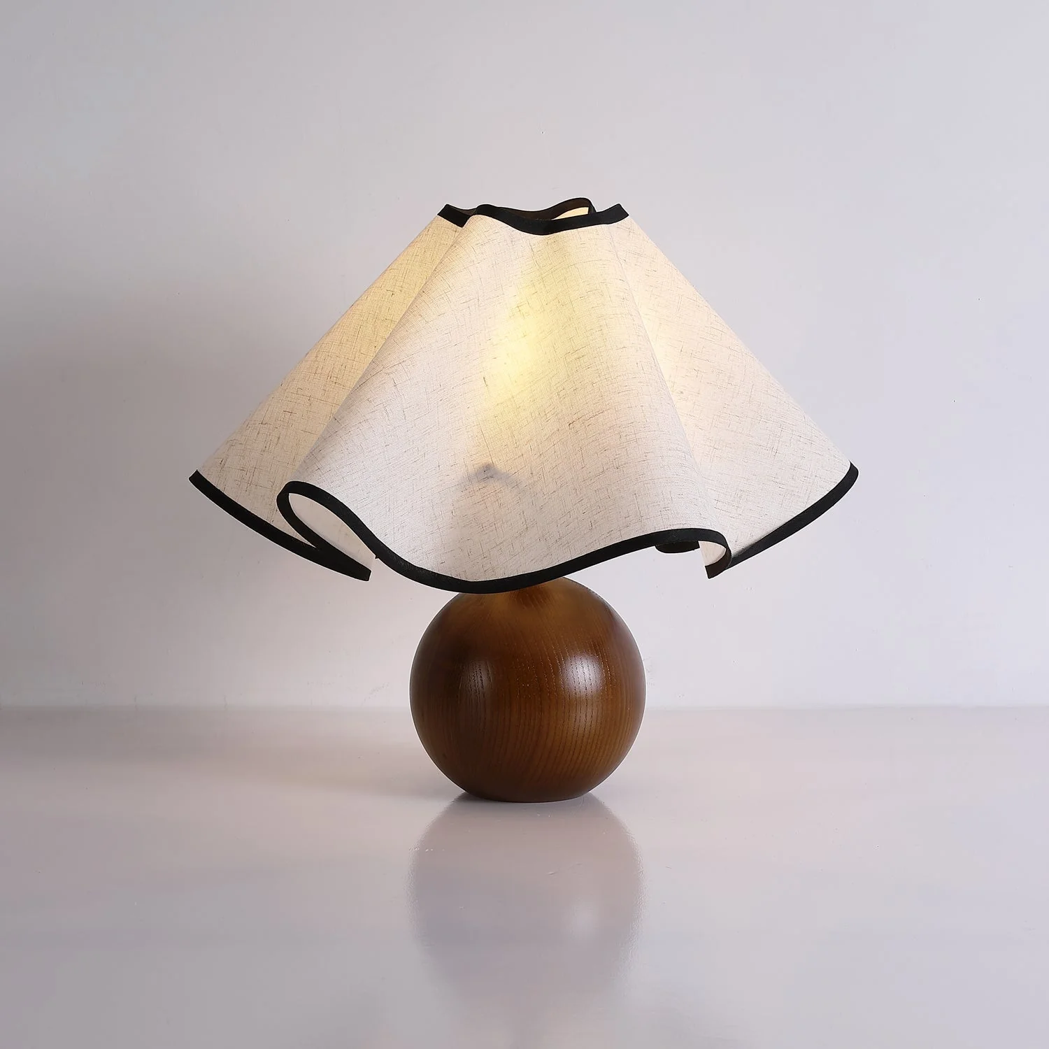 Elegant Wave Shade Table Lamp - Image 15