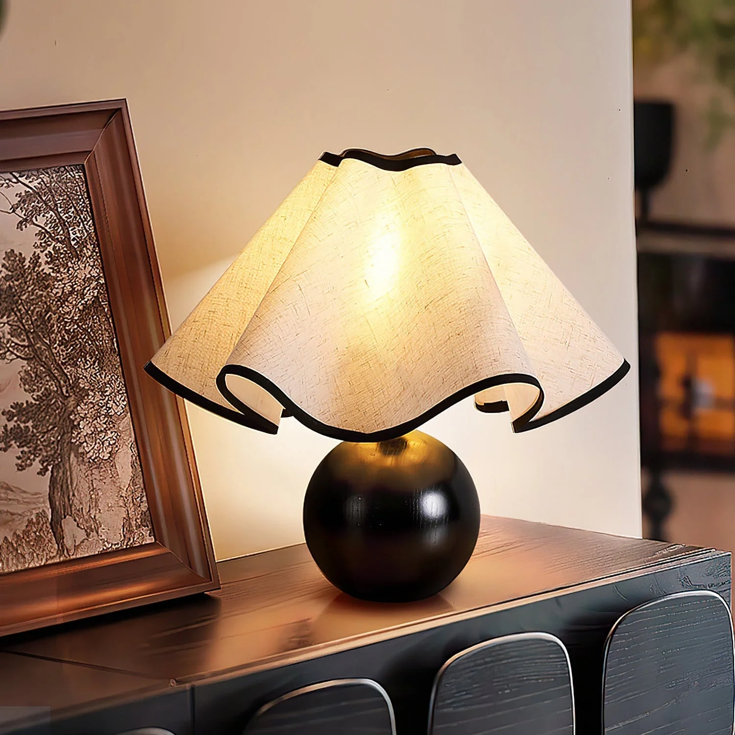 Elegant Wave Shade Table Lamp - Image 9