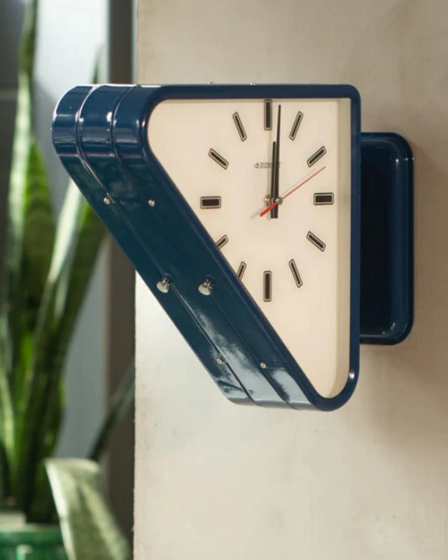 Geometric Minimalist Wall Clock Design - Image 3