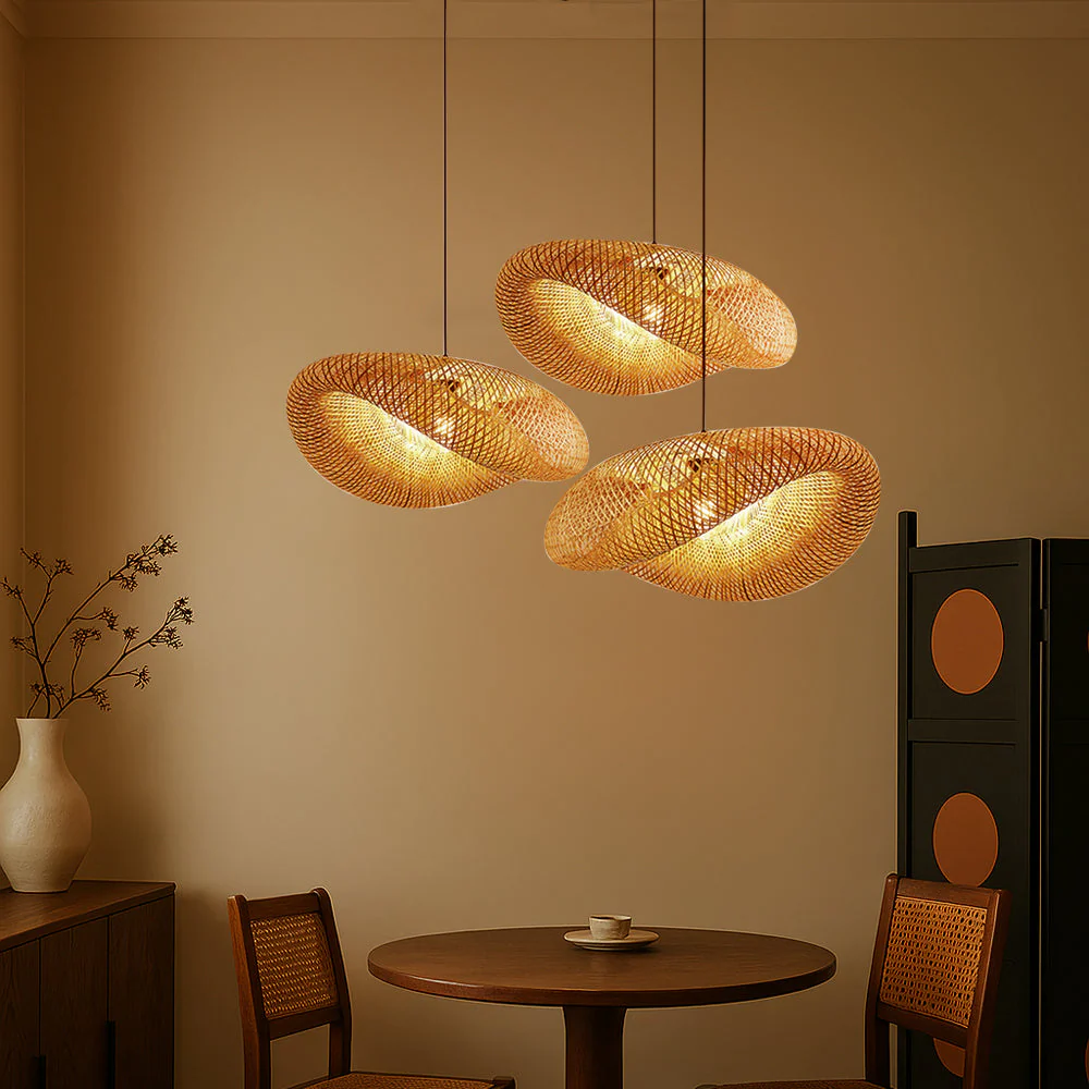 Hanging lamp with twisted woven bamboo structure - Image 3