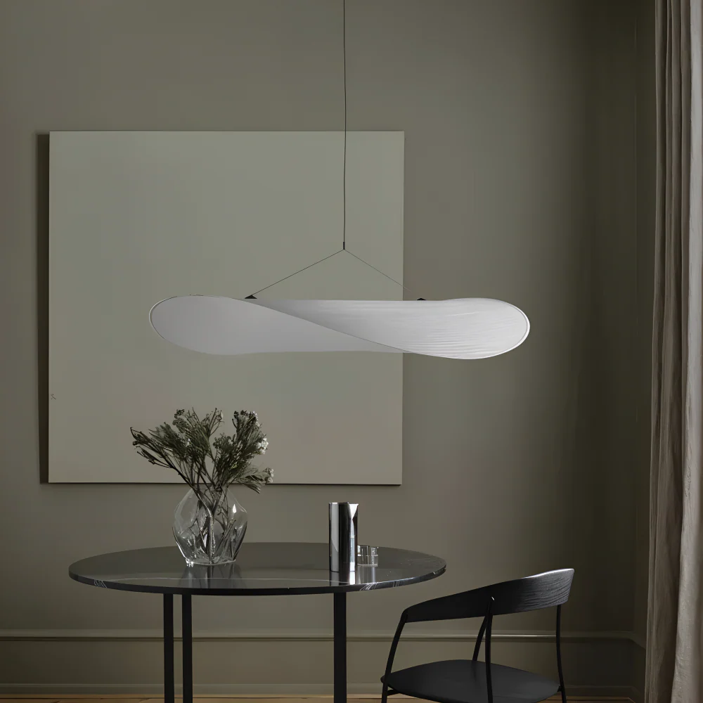 Hanging LED ceiling lamp with wave shaped panel - Image 3