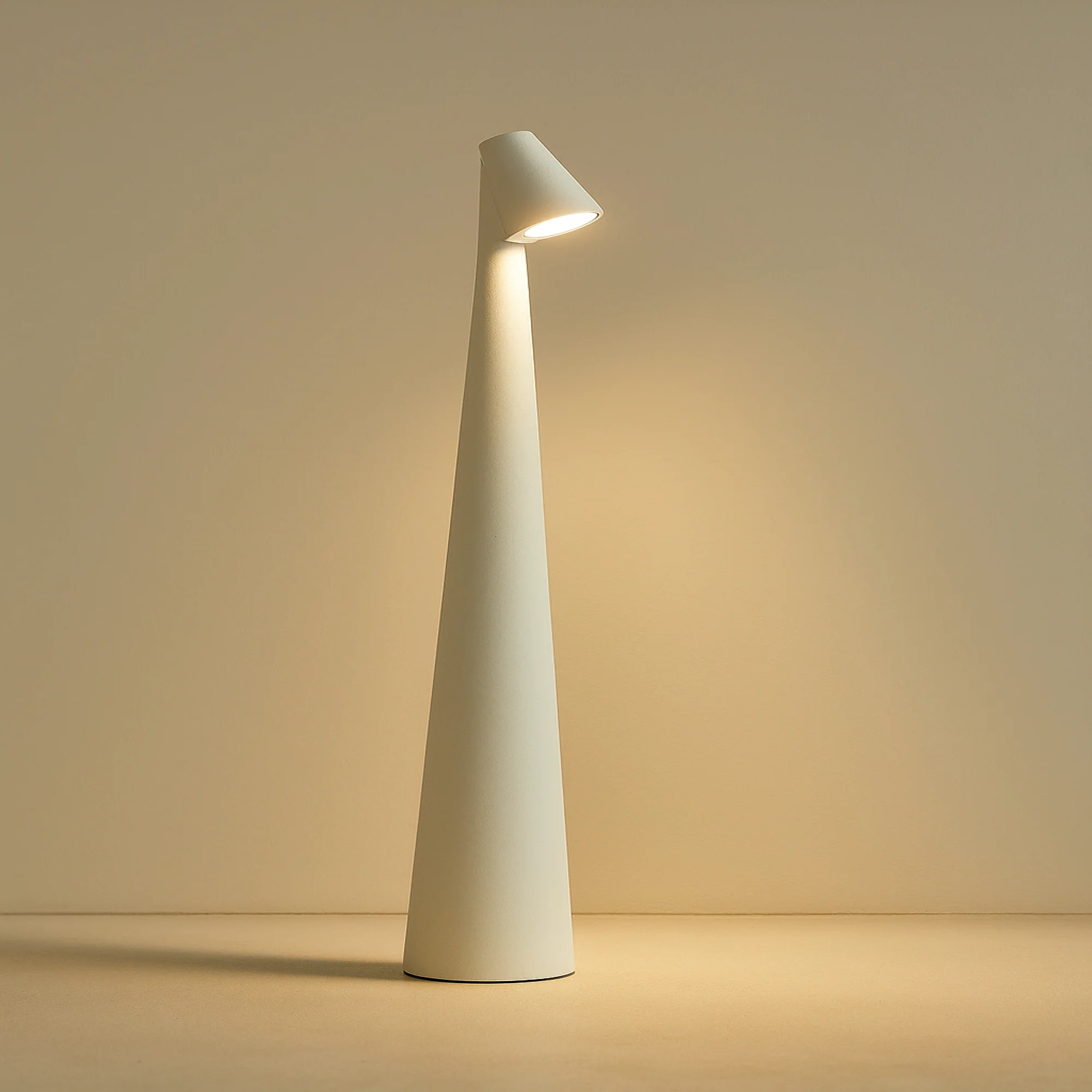 LED floor lamp with tall conical body - Image 9