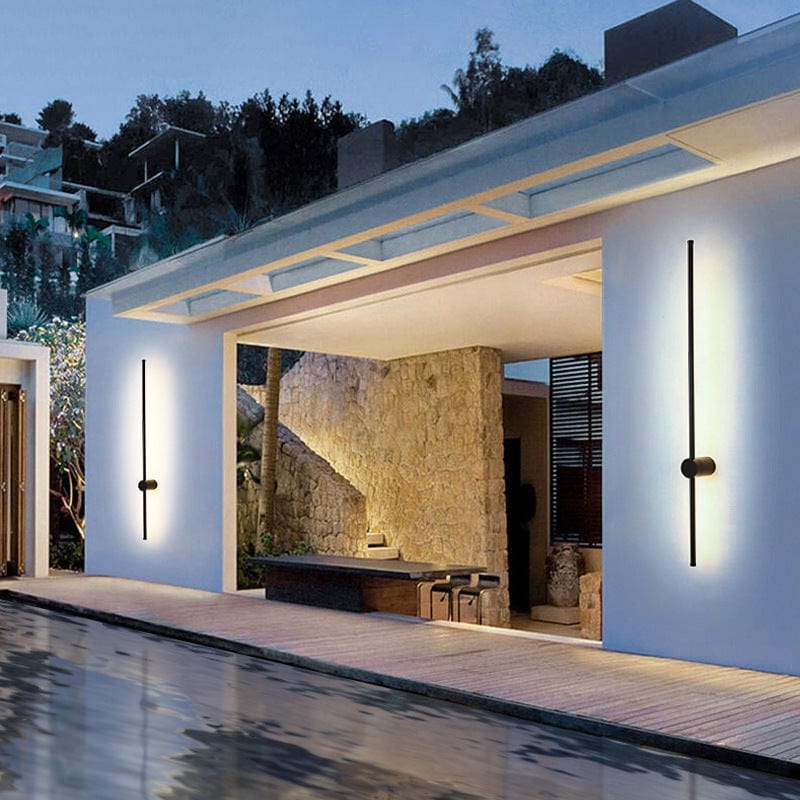 Minimalist Linear Outdoor Wall Light - Image 3