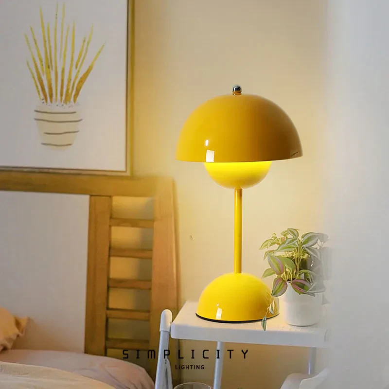 Minimalist Wireless Table Lamp - Image 10