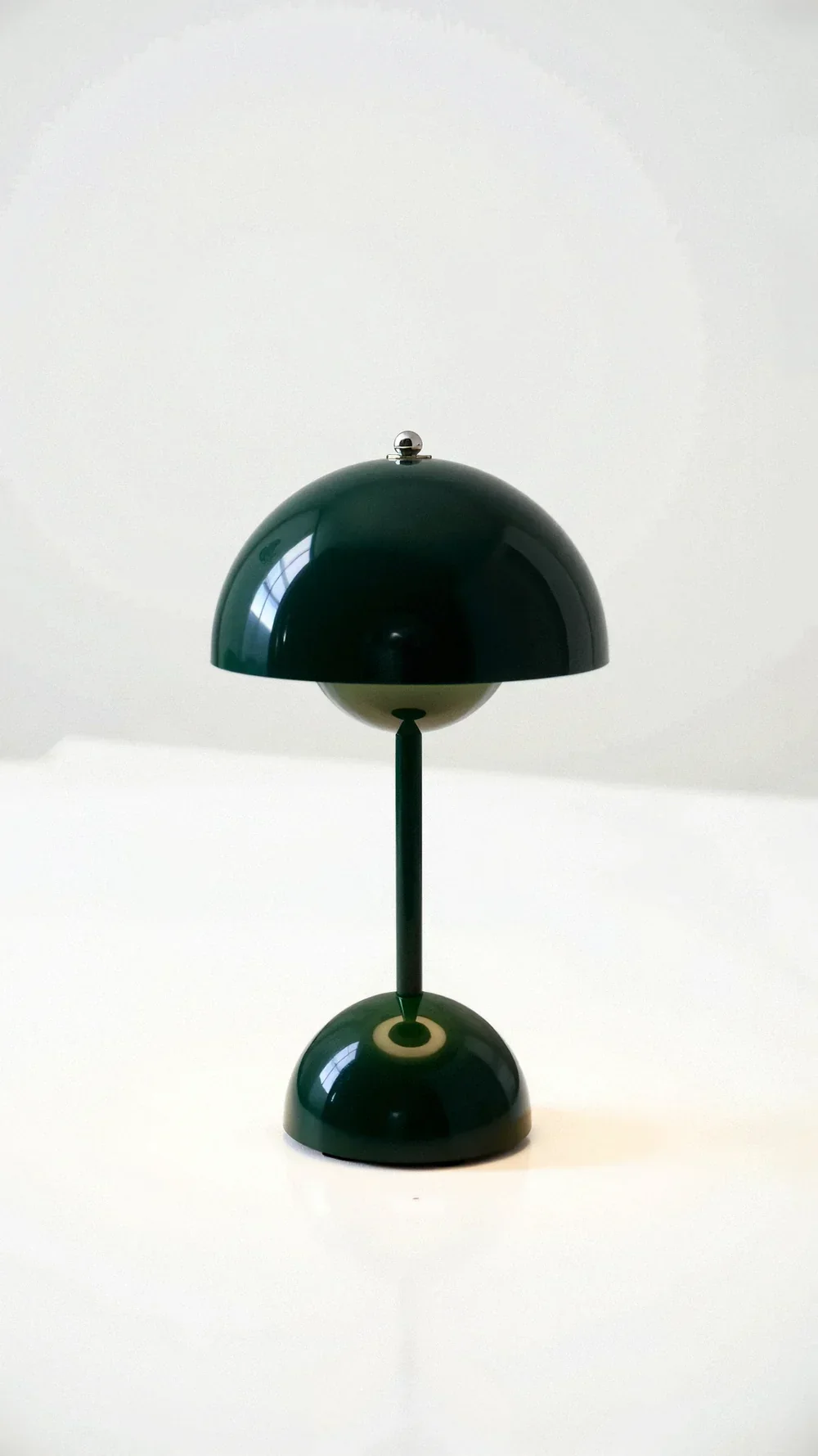 Minimalist Wireless Table Lamp - Image 21