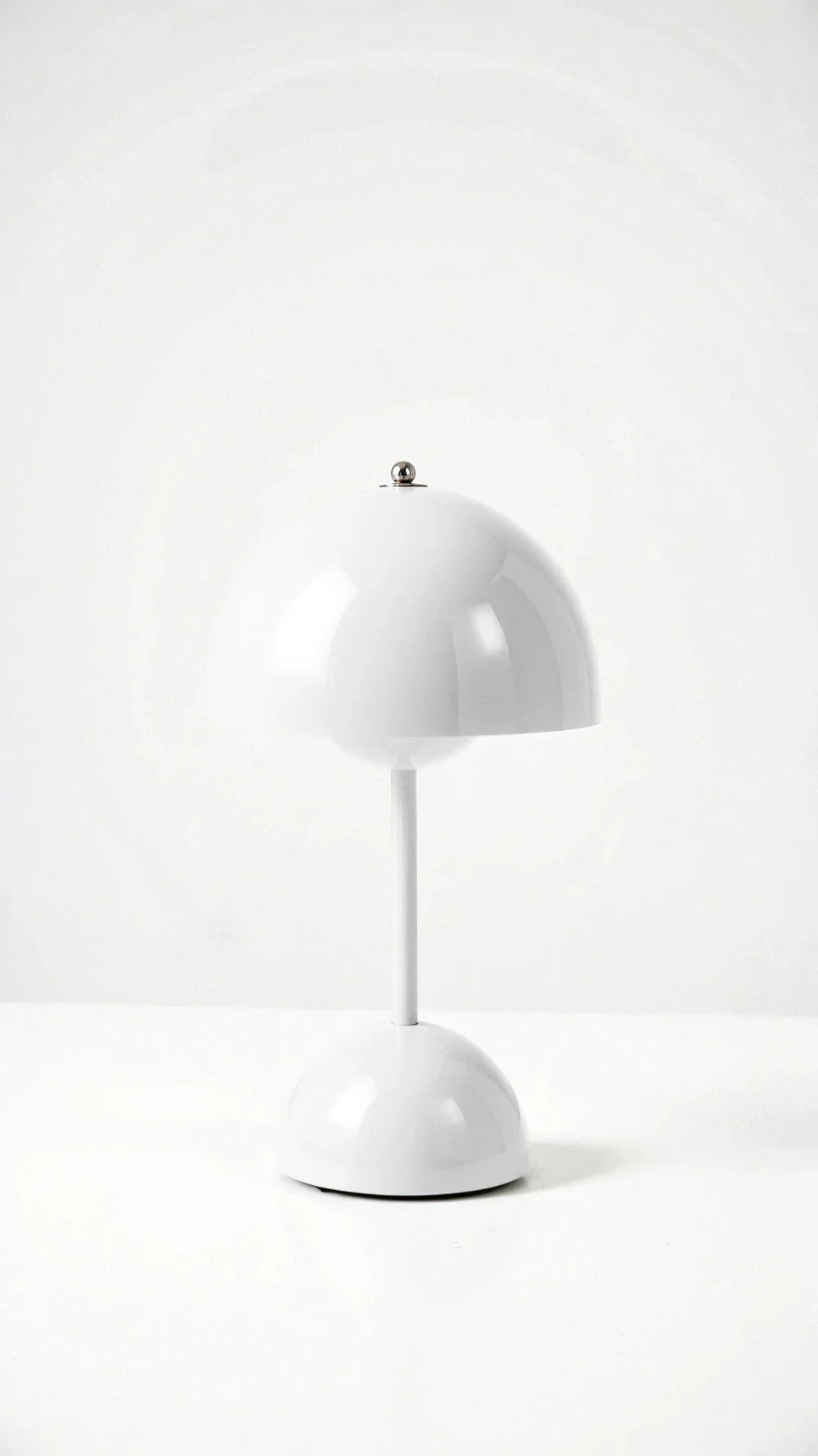 Minimalist Wireless Table Lamp - Image 23