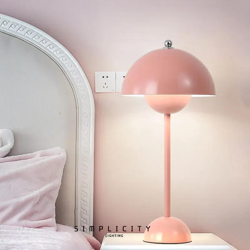 Minimalist Wireless Table Lamp - Image 8