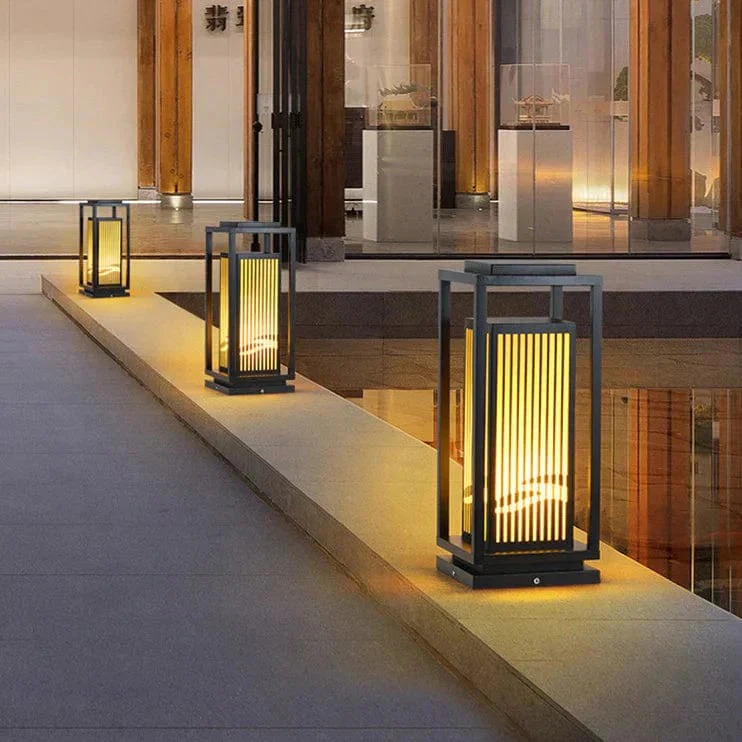Outdoor Solar Post Light Black Cage Style Lamp - Image 4