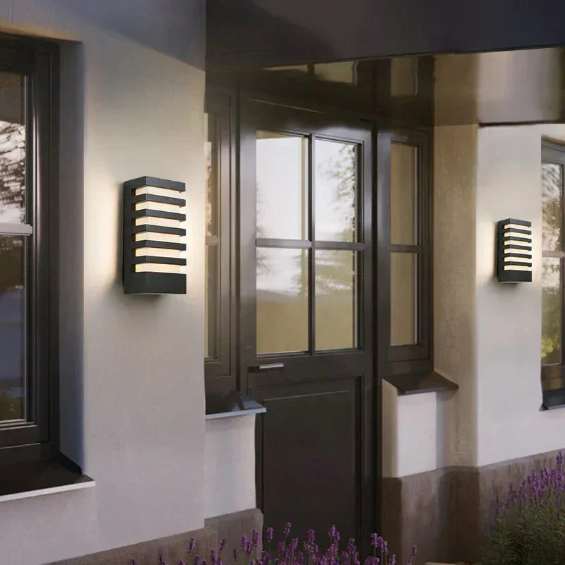 Outdoor Wall Light With Rectangular Black Aluminium Housing - Image 4