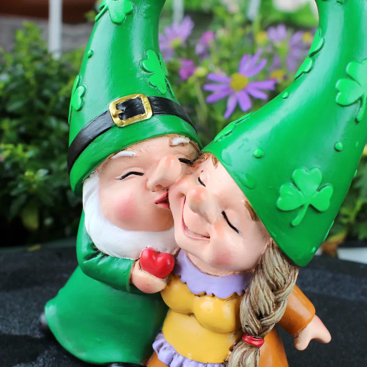 Resin Garden Gnome Couple Figurine with Heart and Clover Hats - Image 3