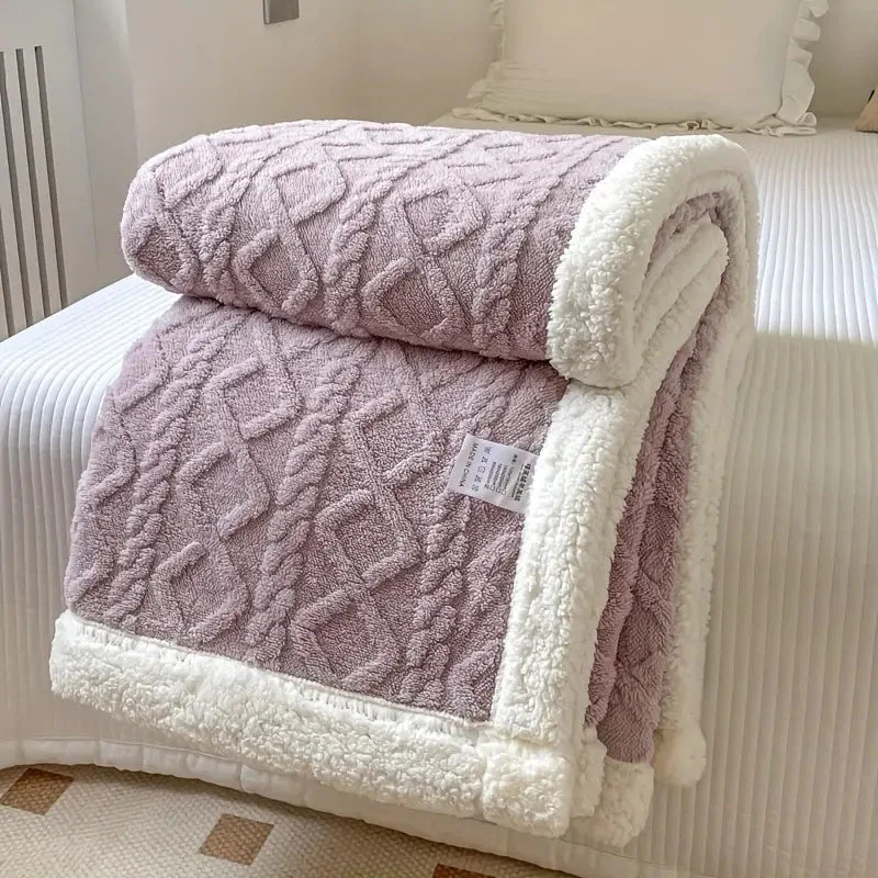 Reversible textured blanket with geometric pattern - Image 11