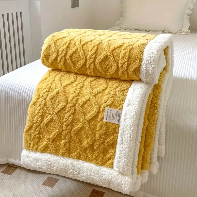 Reversible textured blanket with geometric pattern - Image 9