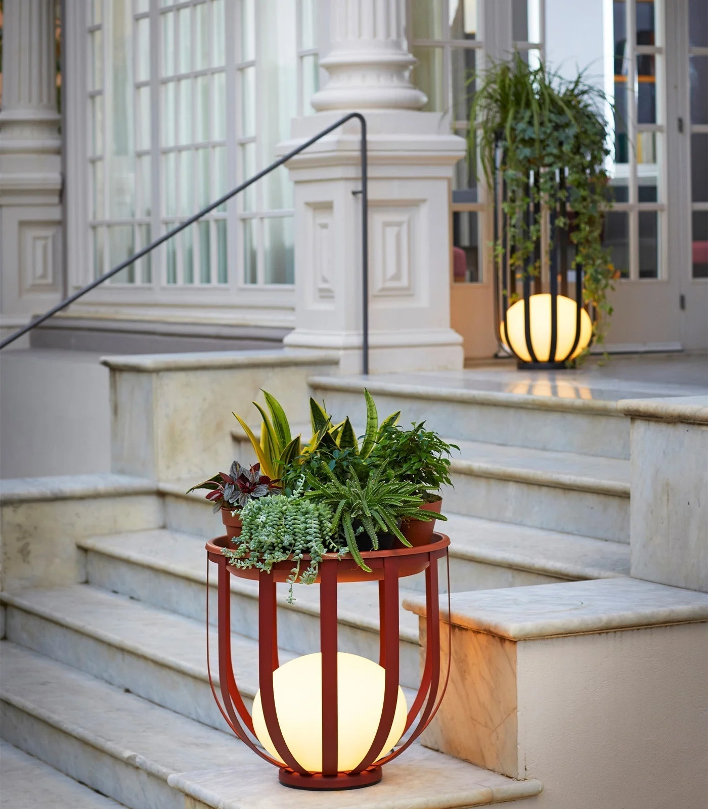 Round Outdoor Planter Lamp Table With Metal Frame - Image 5