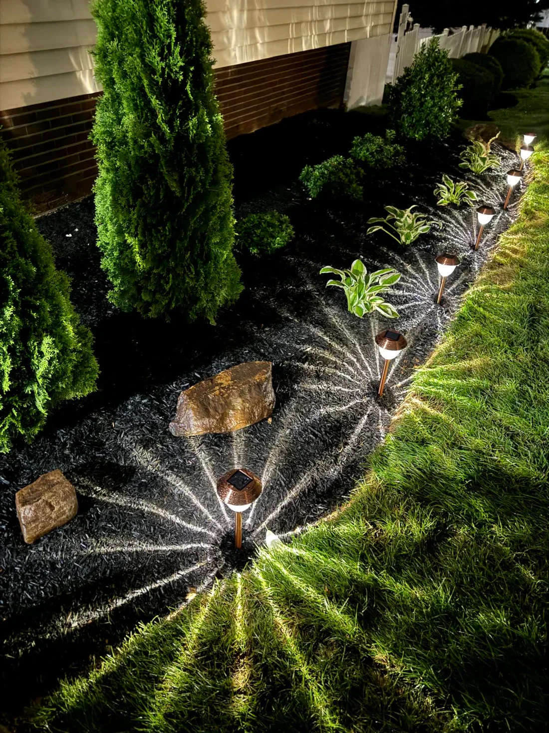 Set of 8 Solar Garden Path Lights with Metal Cap and Clear Glass - Image 5