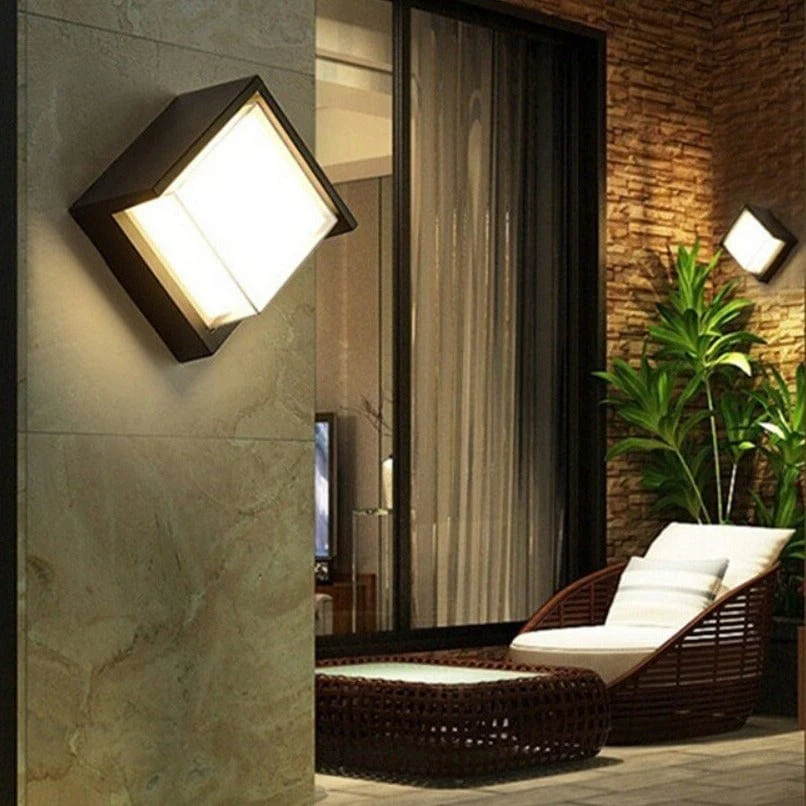 Solar Motion Sensor Wall Lamp Outdoor Lighting - Image 2