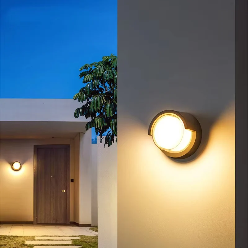 Solar Motion Sensor Wall Lamp Outdoor Lighting - Image 4