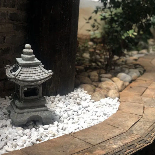 Solar Powered Pagoda Shape Resin Garden Light in Stone Finish - Image 8