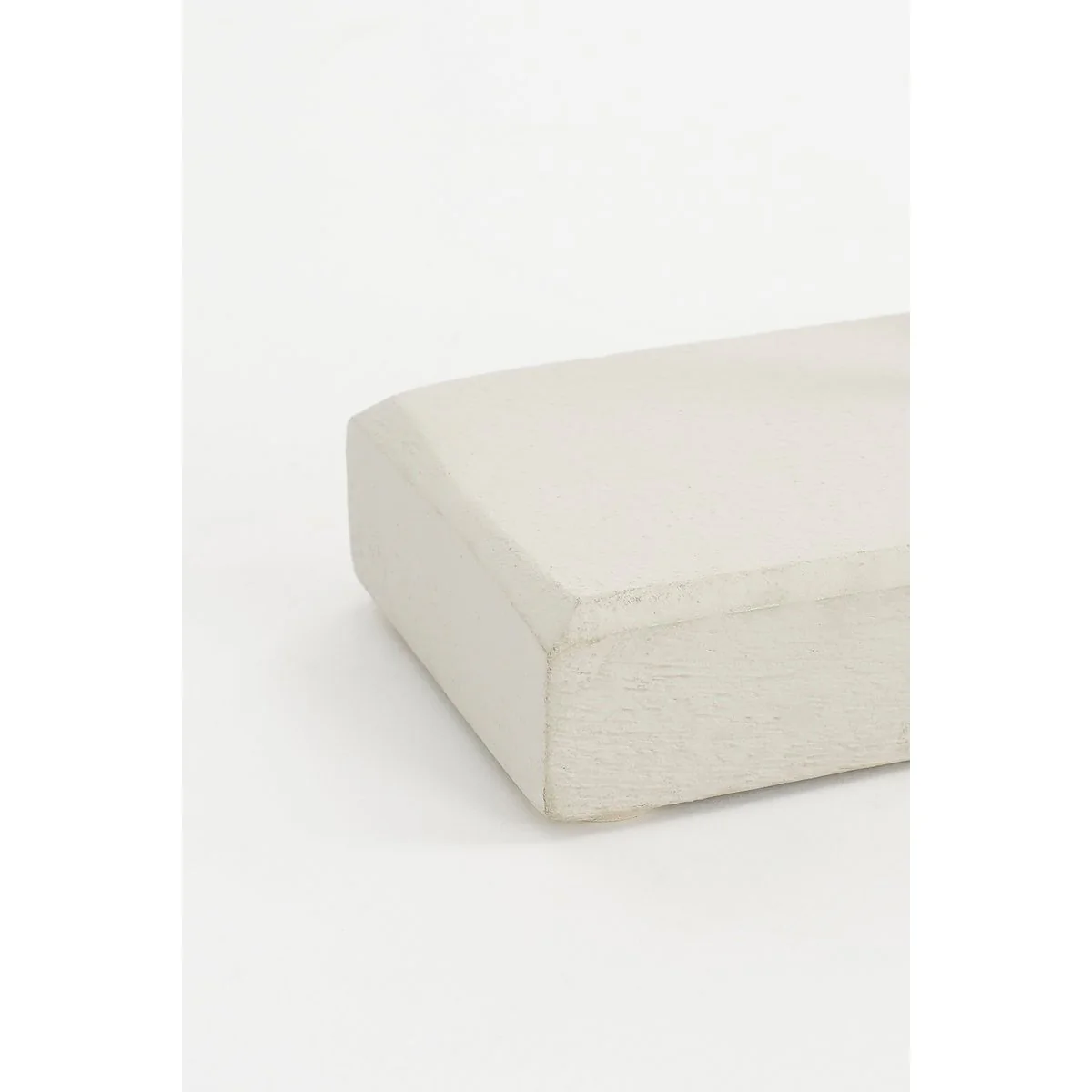 White Abstract Mangowood Table Ornament With Base - Image 7