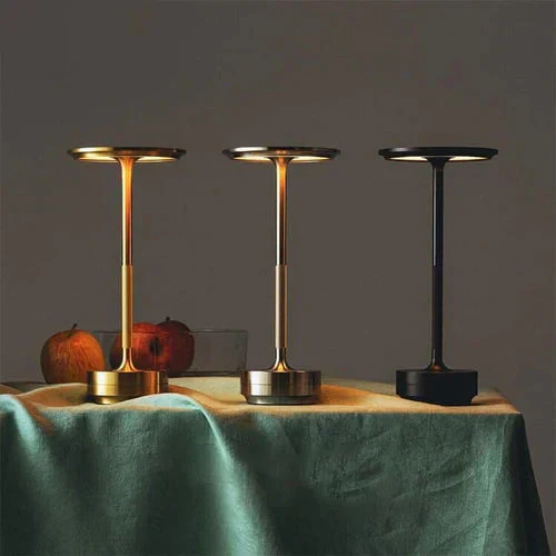 Wireless table lamp with circular metal shade - Image 12